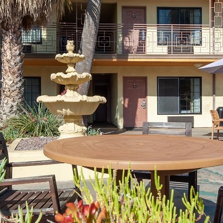 Studio City Court Yard Hotel Ngoại thất bức ảnh