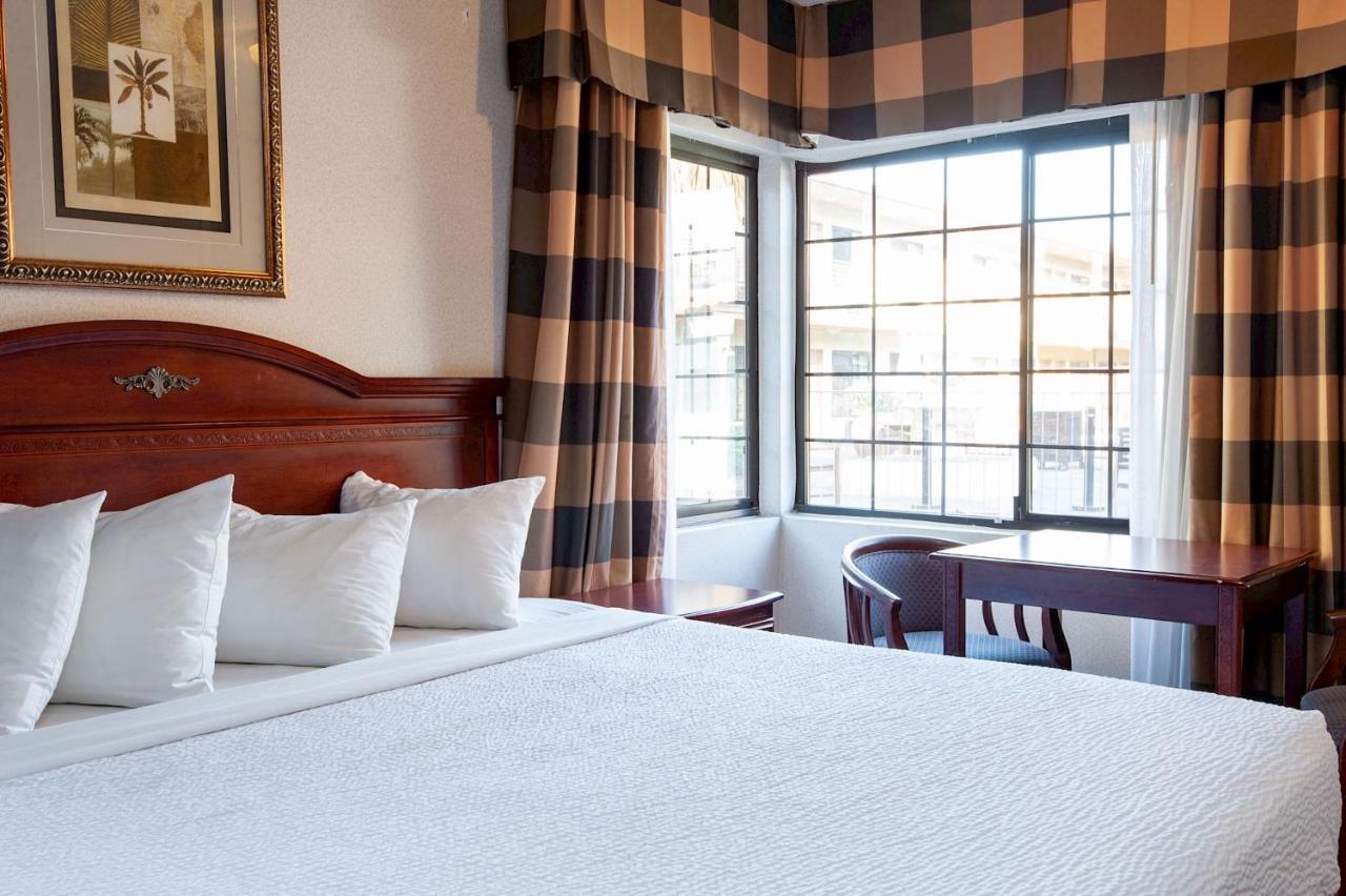 Studio City Court Yard Hotel Ngoại thất bức ảnh