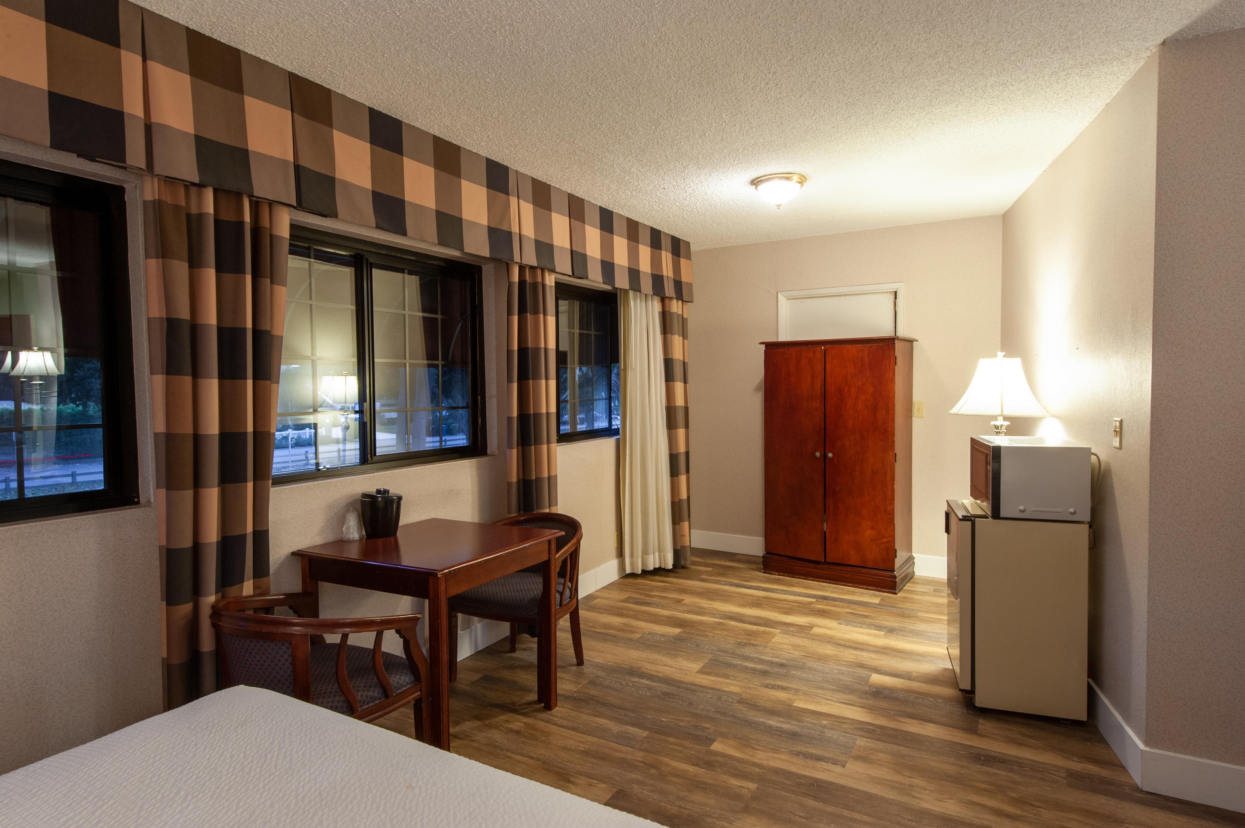 Studio City Court Yard Hotel Phòng bức ảnh
